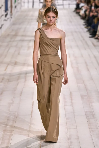 Look 6